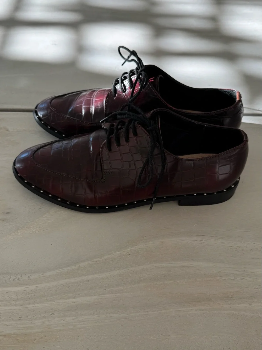 Vintage Kurt Geiger Oxblood Croc-Embossed Lace-Up Dress Shoes Sz 39 (8.5 Women’s